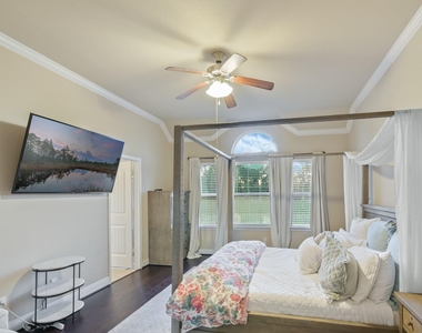 103 W Wading Pond Circle - Photo Thumbnail 13
