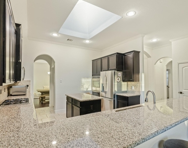 103 W Wading Pond Circle - Photo Thumbnail 10