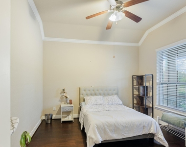 103 W Wading Pond Circle - Photo Thumbnail 18