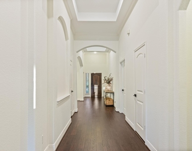 103 W Wading Pond Circle - Photo Thumbnail 3