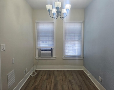 725 Broadway Avenue - Photo Thumbnail 2