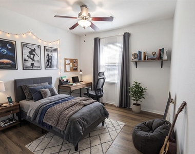 25606 Anvil Iron Lane - Photo Thumbnail 11