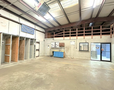 4195 College Street - Photo Thumbnail 3