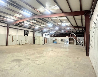 4195 College Street - Photo Thumbnail 1