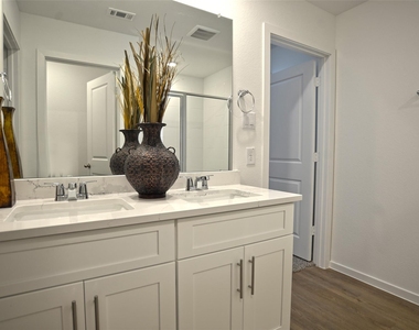 4122 Bronco Station Lane - Photo Thumbnail 17