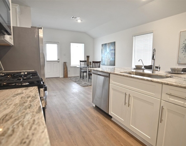 4122 Bronco Station Lane - Photo Thumbnail 5
