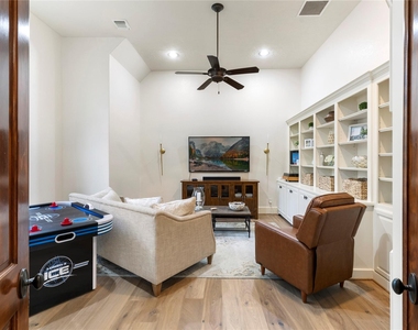 7421 Enchanted Stream Drive - Photo Thumbnail 10
