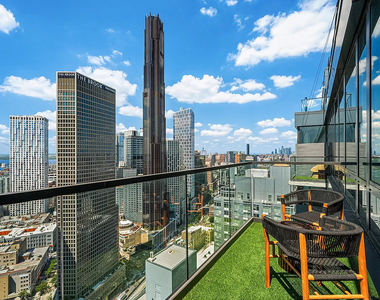 20 Rockwell Place - Photo Thumbnail 4