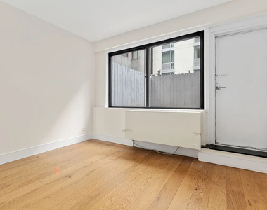 East 43th Street - Photo Thumbnail 1
