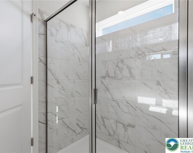 1084 Meadowlark Drive - Photo Thumbnail 20