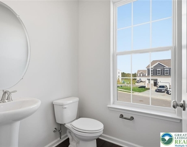 1086 Meadowlark Drive - Photo Thumbnail 14