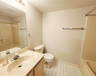 7276 Sauerkraut Lane - Photo Thumbnail 31