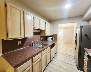7276 Sauerkraut Lane - Photo Thumbnail 11