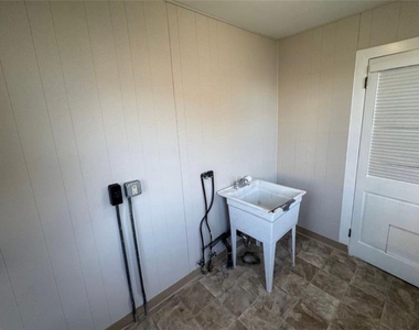 805 Washington - Photo Thumbnail 11
