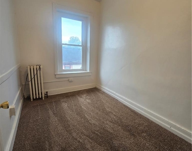 205 Front Street - Photo Thumbnail 9