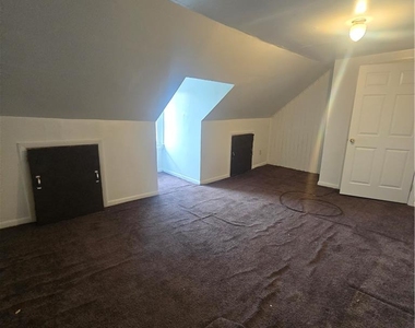 205 Front Street - Photo Thumbnail 6