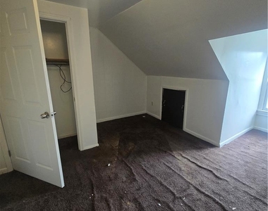 205 Front Street - Photo Thumbnail 5