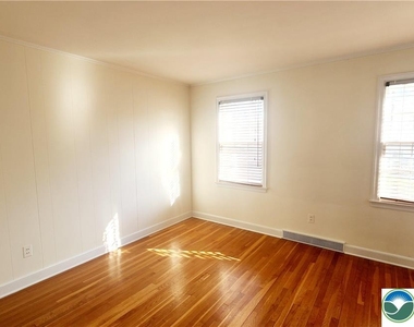 928 Linden Street - Photo Thumbnail 16