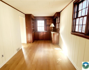 928 Linden Street - Photo Thumbnail 17