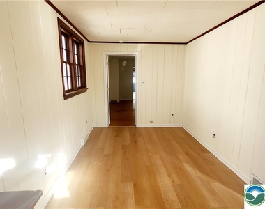 928 Linden Street - Photo Thumbnail 18