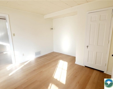 928 Linden Street - Photo Thumbnail 22