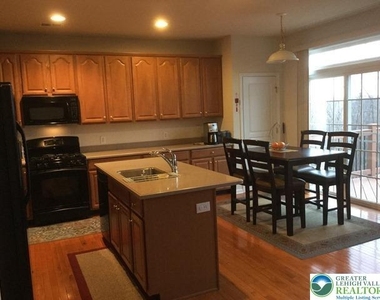 5279 High Vista - Photo Thumbnail 4