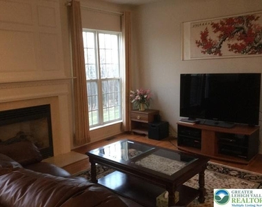 5279 High Vista - Photo Thumbnail 7