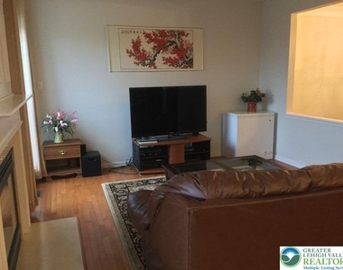 5279 High Vista - Photo Thumbnail 8