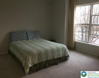 5279 High Vista - Photo Thumbnail 16