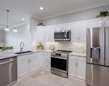 459 Hamptoncrest Circle - Photo Thumbnail 7