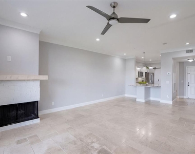 459 Hamptoncrest Circle - Photo Thumbnail 10