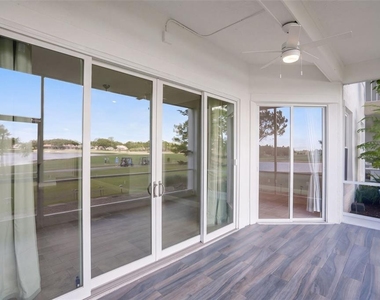 459 Hamptoncrest Circle - Photo Thumbnail 5
