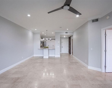 459 Hamptoncrest Circle - Photo Thumbnail 11