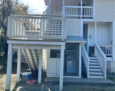209 W Wisconsin Avenue - Photo Thumbnail 11