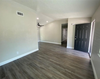 210 Saint Petersburg Drive E - Photo Thumbnail 4