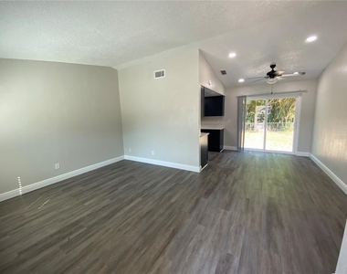 210 Saint Petersburg Drive E - Photo Thumbnail 6