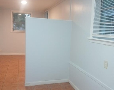 4262 3rd Avenue N - Photo Thumbnail 30