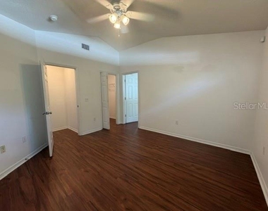 1928 Grenville Court - Photo Thumbnail 23