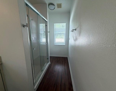 1928 Grenville Court - Photo Thumbnail 26