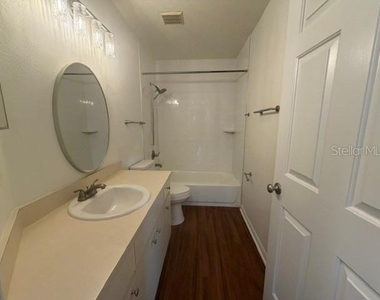 1928 Grenville Court - Photo Thumbnail 15