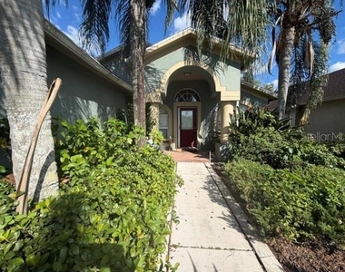 1928 Grenville Court - Photo Thumbnail 4