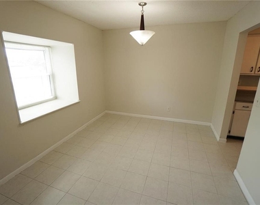 9203 Tudor Drive - Photo Thumbnail 7