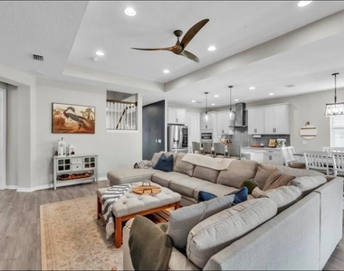 14412 20th Street - Photo Thumbnail 5
