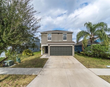 7704 Maroon Peak Drive - Photo Thumbnail 1