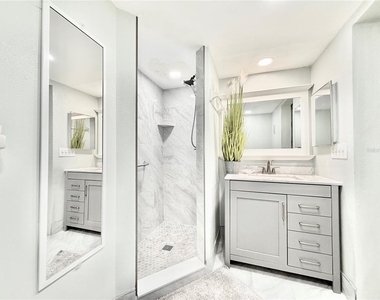 1241 S Martin Luther King Junior Avenue - Photo Thumbnail 7
