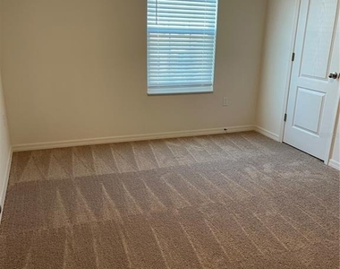 5323 Companion Lane - Photo Thumbnail 15