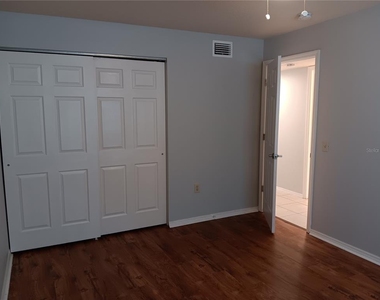 1909 Golden Glade Court - Photo Thumbnail 10