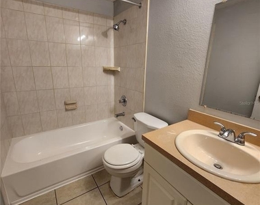 11724 N 14th Street - Photo Thumbnail 7