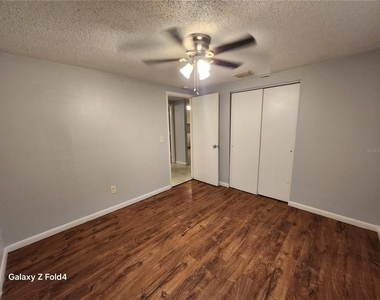 11724 N 14th Street - Photo Thumbnail 9