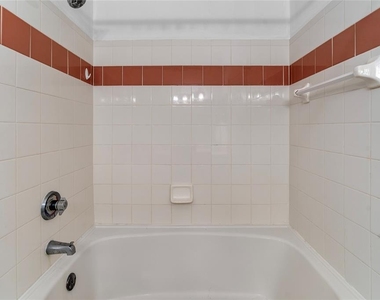 9158 Lake Chase Island Way - Photo Thumbnail 16